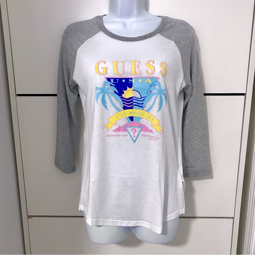 SOLD ❌ GUESS Cali Raglan Graphic Tee